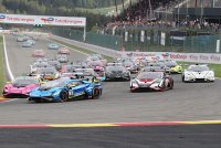 Start 2024 Lamborghini Super Trofeo Spa race 1