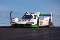 Proton Competition - Porsche 963