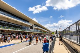 COTA: gezichten in de paddock