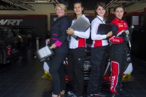 Vier sterke vrouwen achter het Belgian Audi Club Team WRT