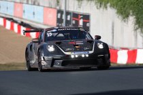 24H Zolder: Leidende NGT Porsche in de box