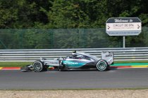 België: VT2: Rosberg snelste ondanks bandexplosie in Blanchimont